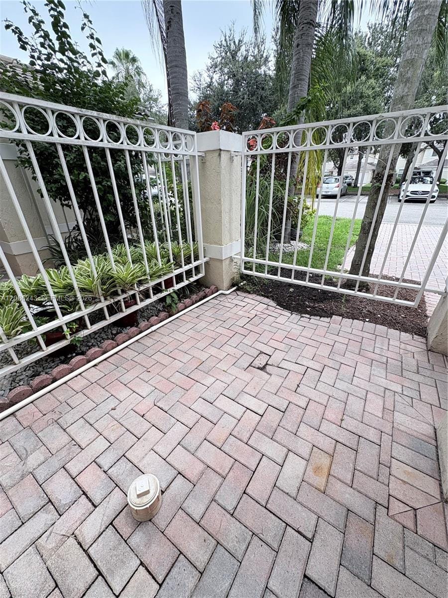 2297 NW 171st Terrace, Pembroke Pines, FL 33028 photo 25