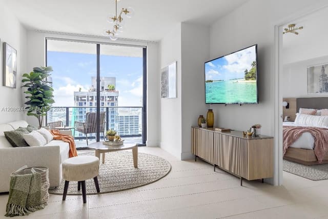 159 NE 6th Street 2704, Miami, FL 33132