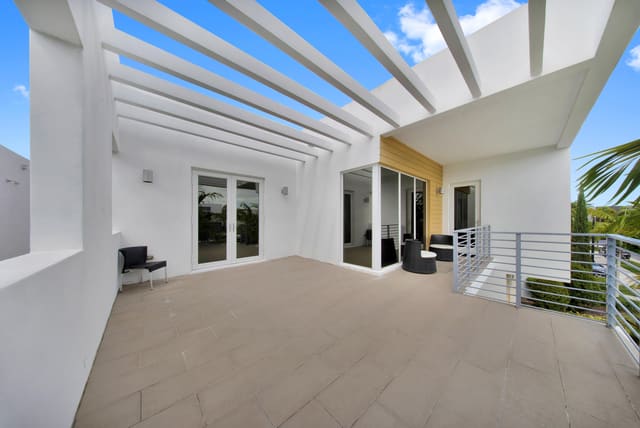 10081 NW 75TH Terrace, Doral, FL 33178