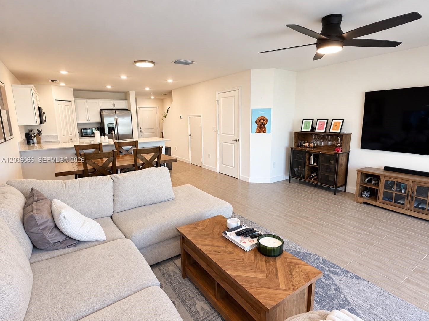 5013 Woods Edge Circle — photo 7