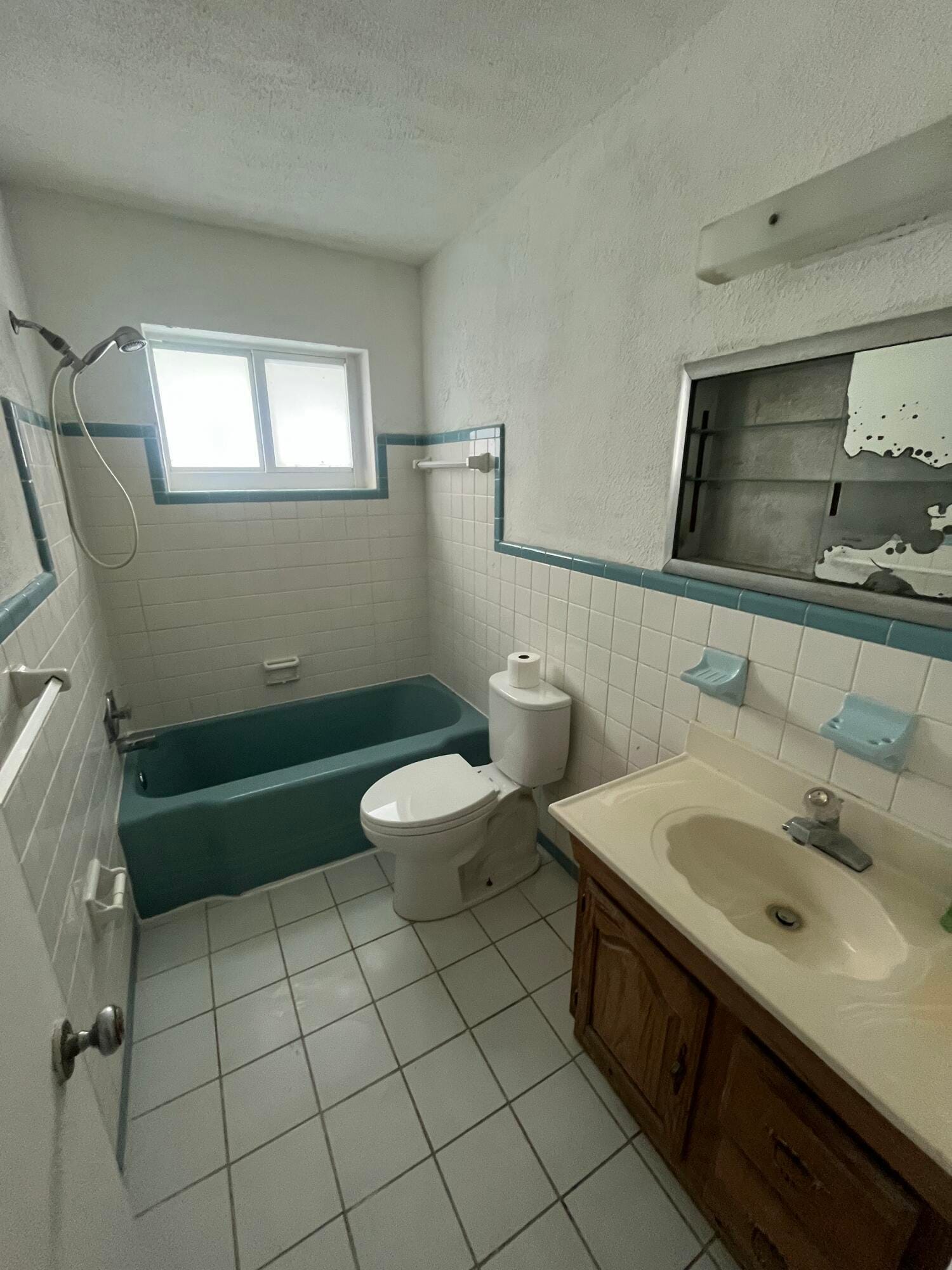 333 NW 26TH Court, Wilton Manors, FL 33311 photo 8