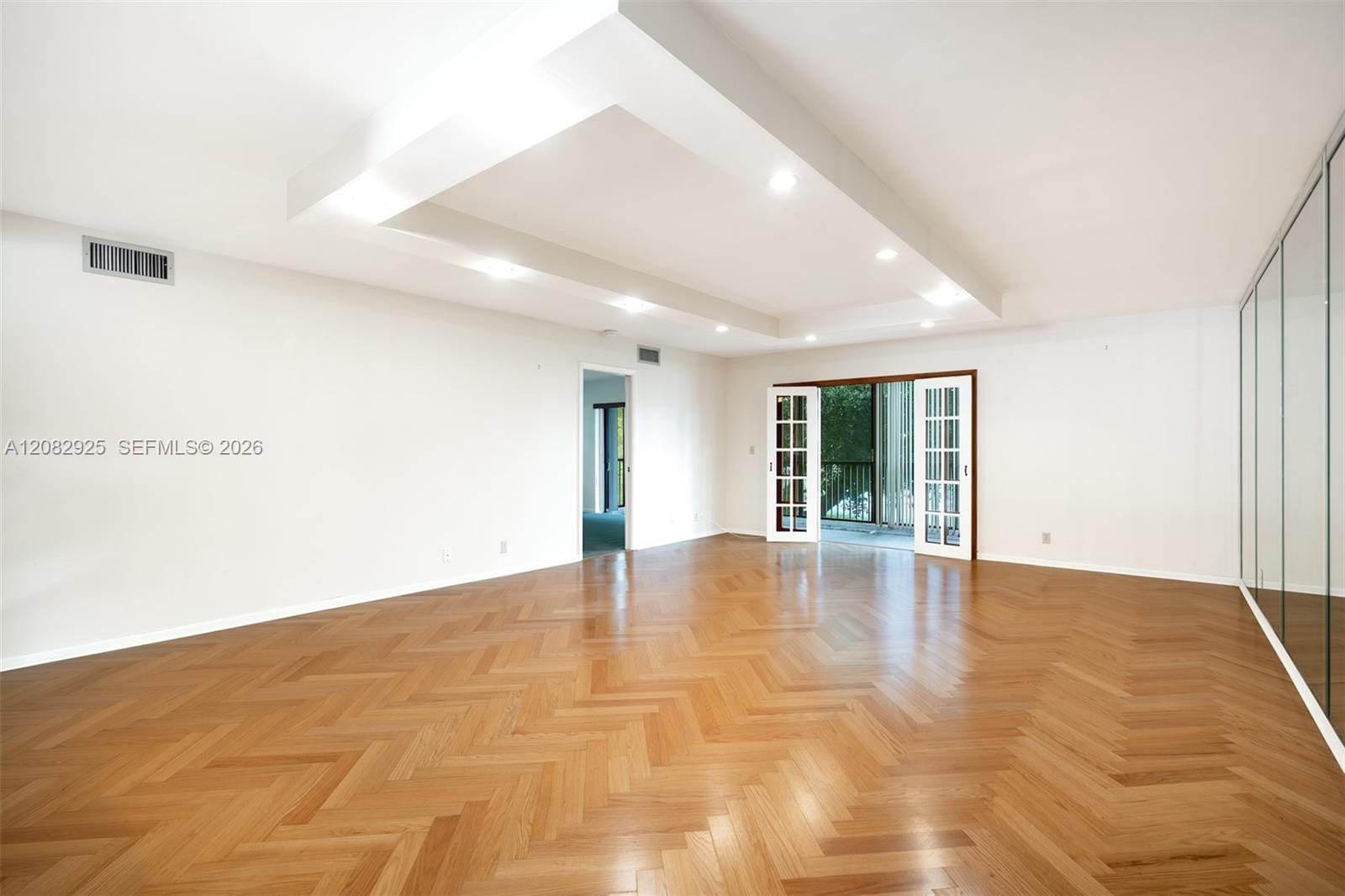 150 S Hollybrook Terrace 208 — photo 3