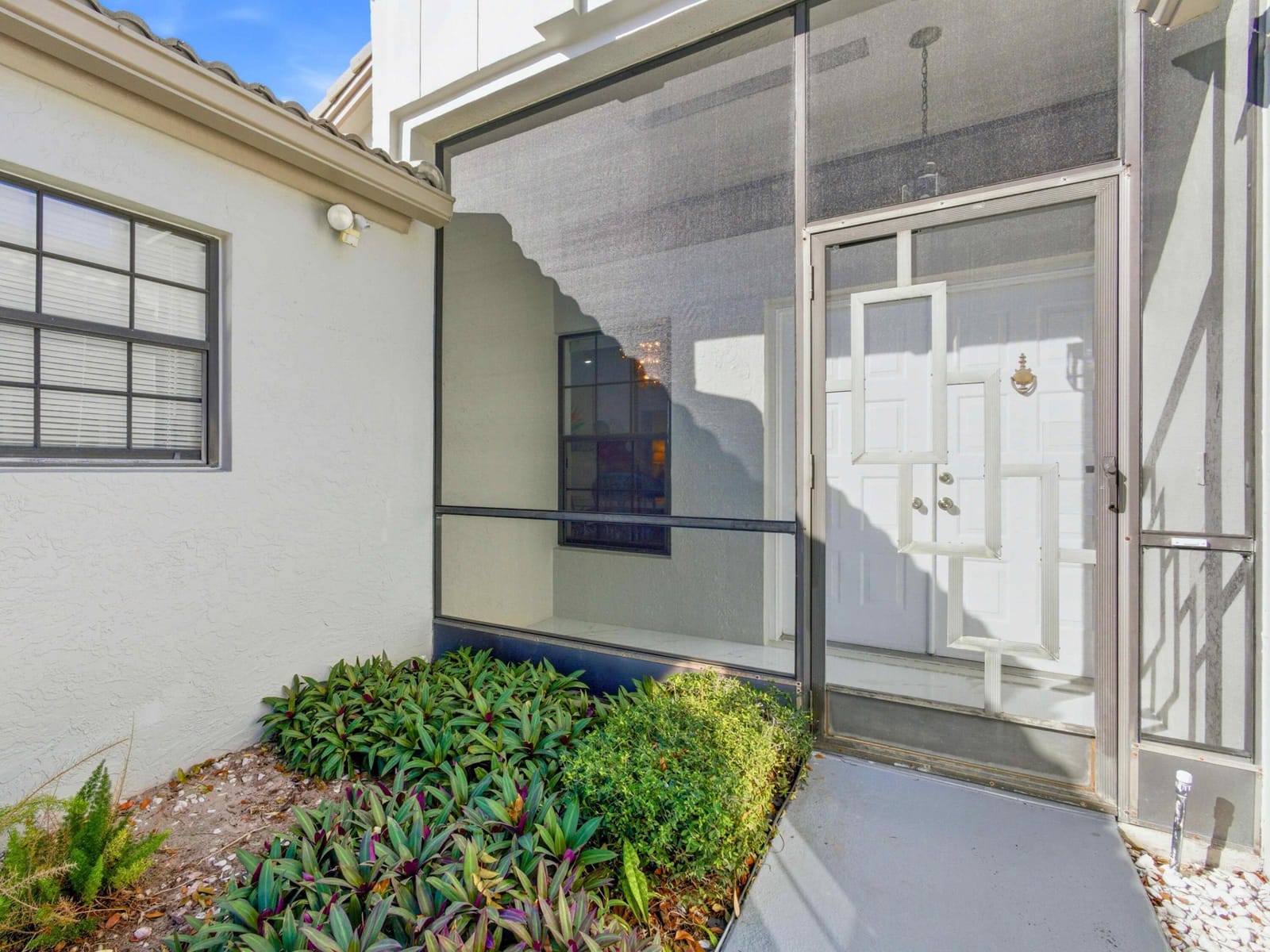 8901 BOATSWAIN Drive — photo 11