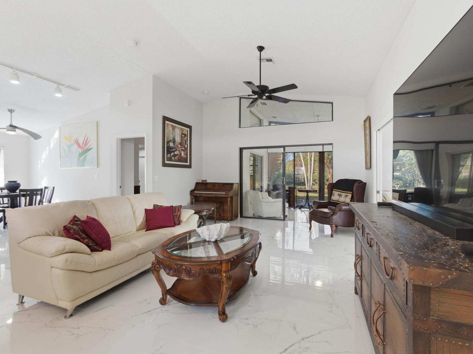 8901 BOATSWAIN Drive — photo 12