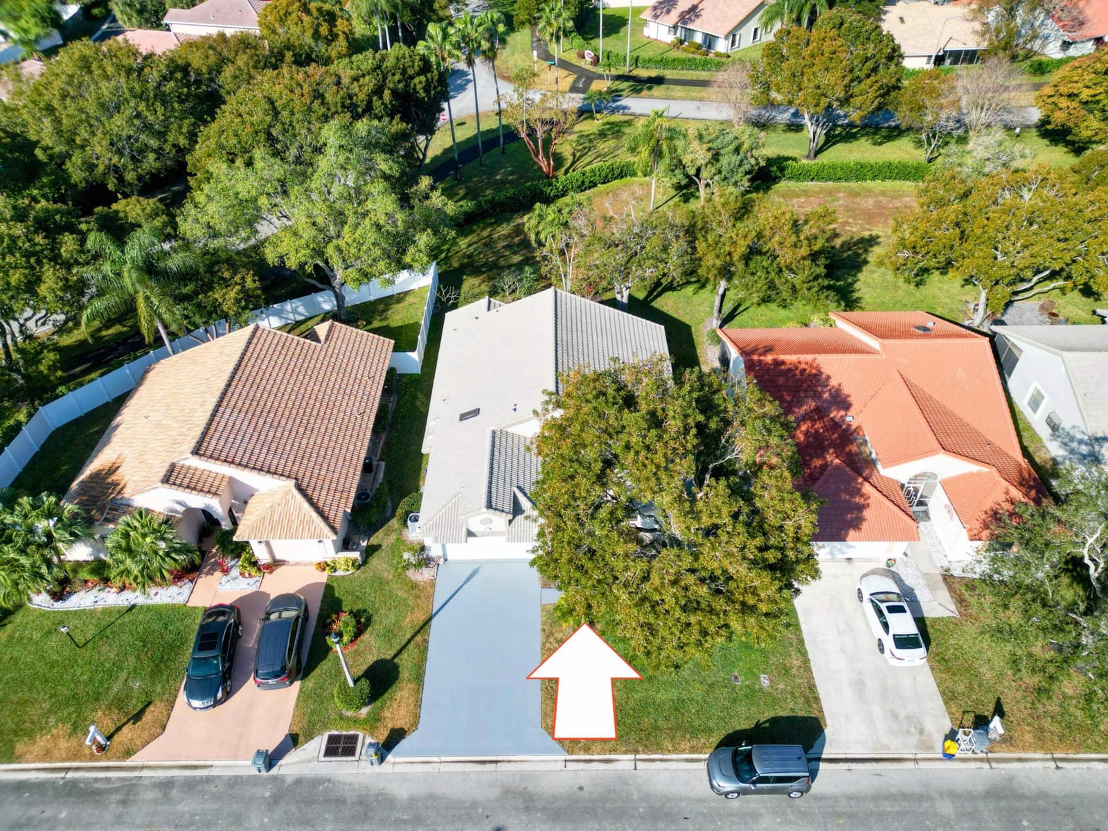 8901 BOATSWAIN Drive — photo 4