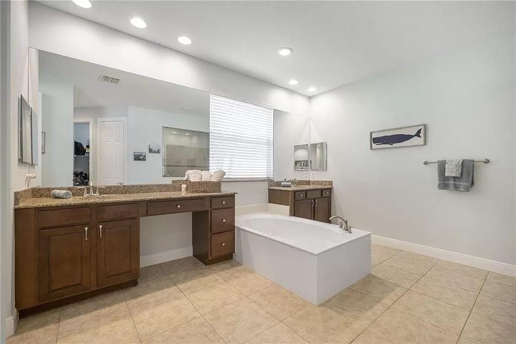 4247 DIAMOND Square, Vero Beach, FL 32967 photo 15