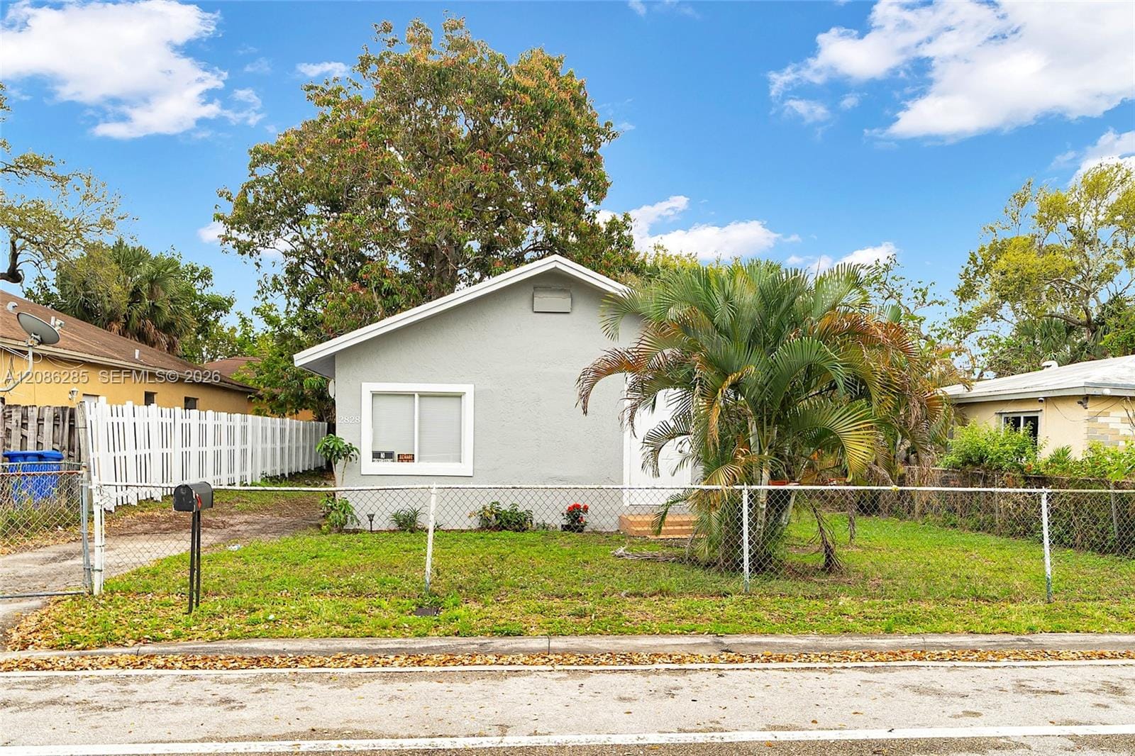 2828 NW 7th Street n/a