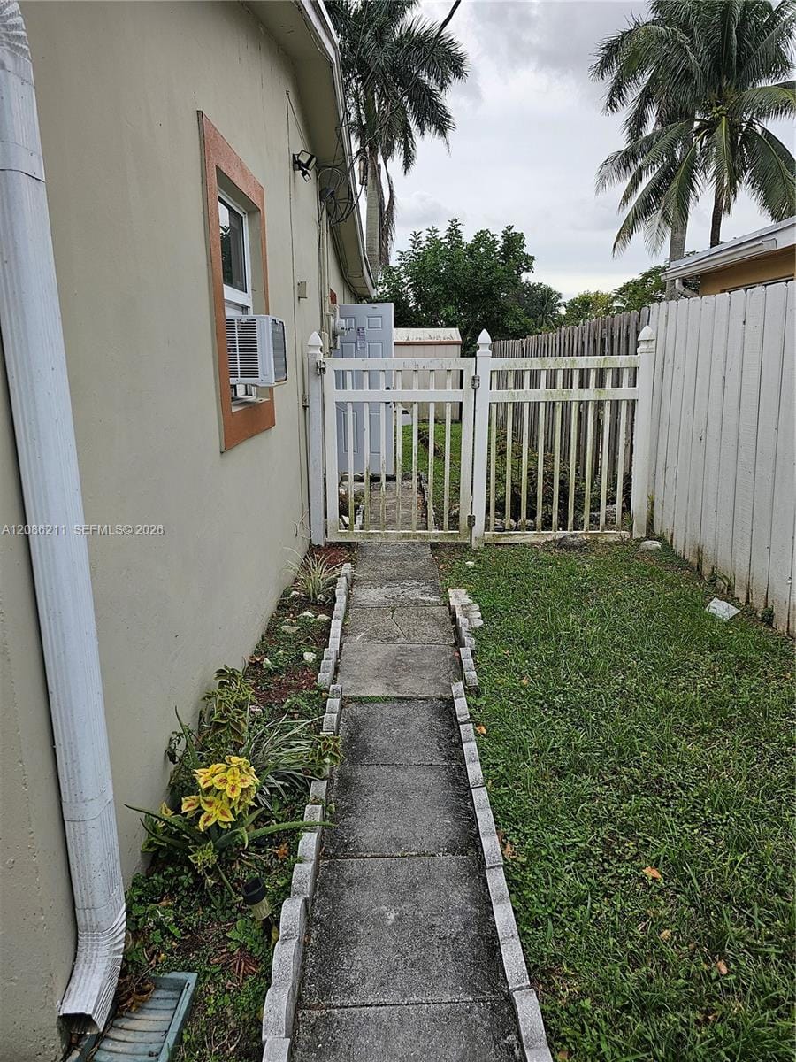 3500 NW 39th Street 0 — photo 1