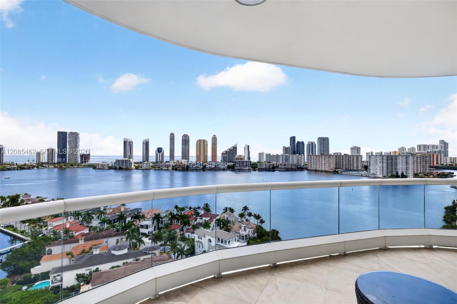 6000 Island Boulevard 2104 — photo 11