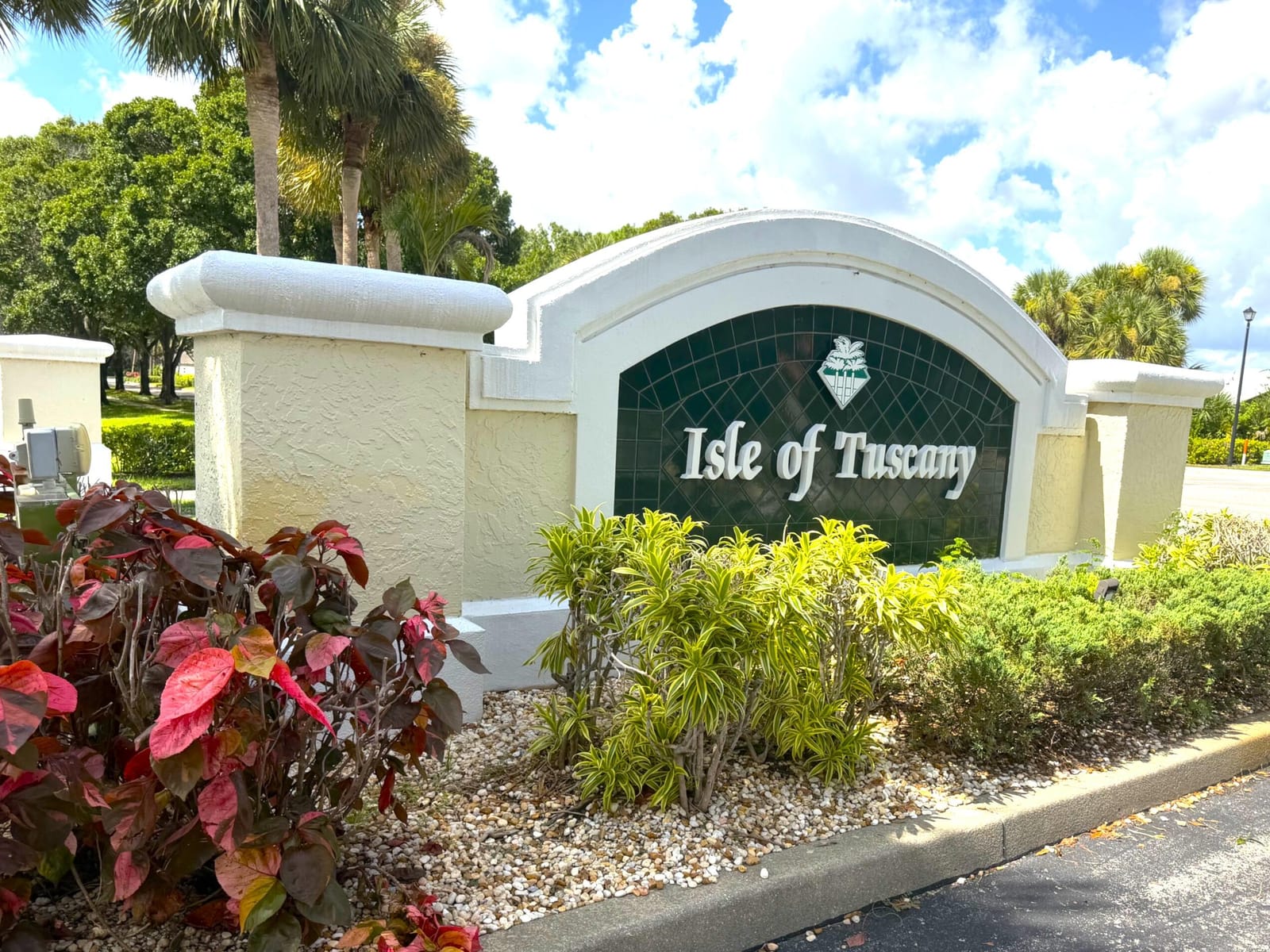 373 NW SHERRY Lane, Port St. Lucie, FL 34986 photo 2