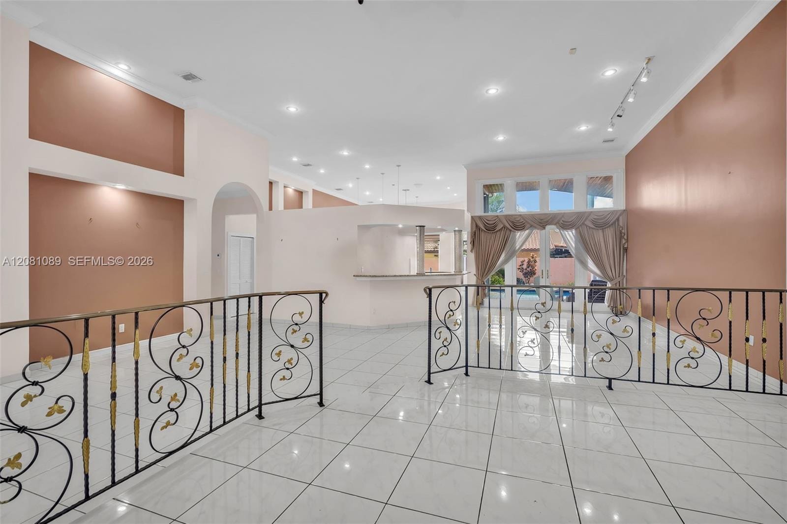 10485 NW 132nd Street, Hialeah Gardens, FL 33018 photo 2