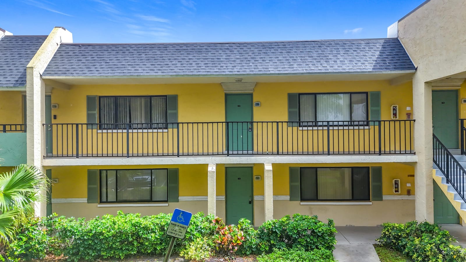 719 MEADOWS Circle, Boynton Beach, FL 33436 photo 25