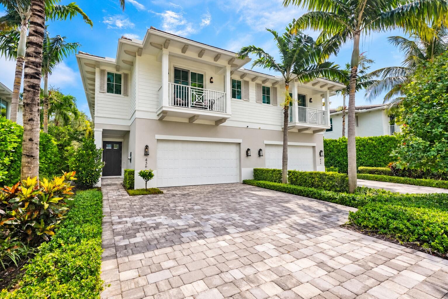 436 NE WAVECREST Way, Boca Raton, FL 33432 photo 2