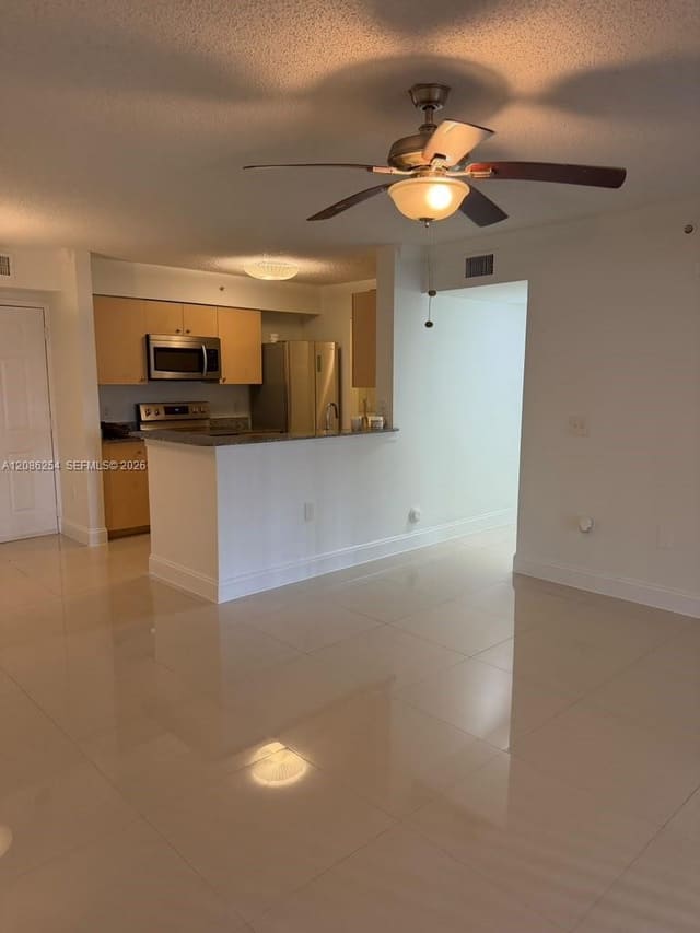 2451 Centergate Drive 101, Miramar, FL 33025