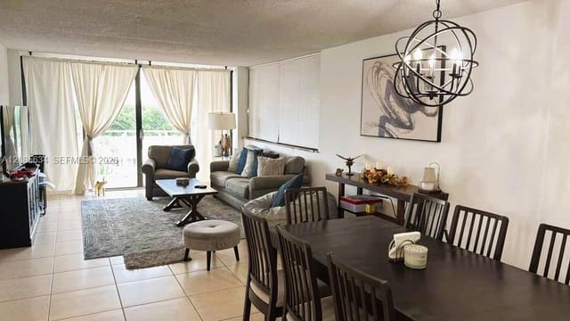 2450 NE 135th Street 502, North Miami, FL 33181