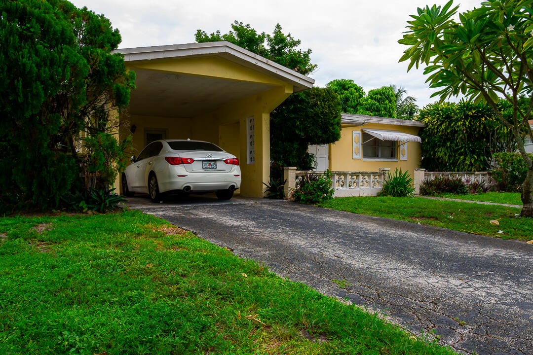 4211 NW 43RD Street, Lauderdale Lakes, FL 33319 photo 8