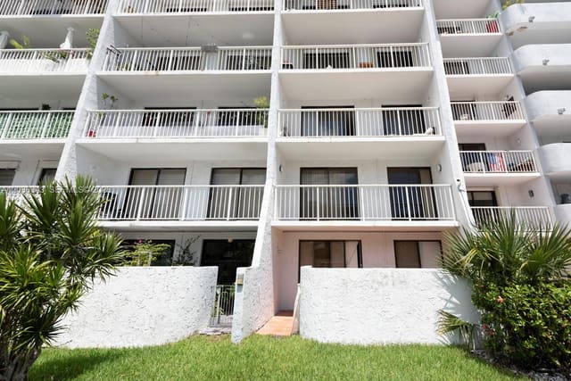 1650 NE 115th Street 108, Miami, FL 33181