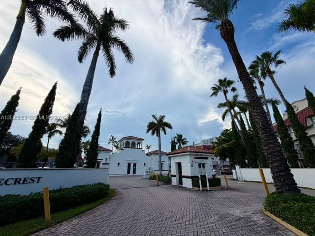 8650 SW 67th Avenue 1033, Pinecrest, FL 33156