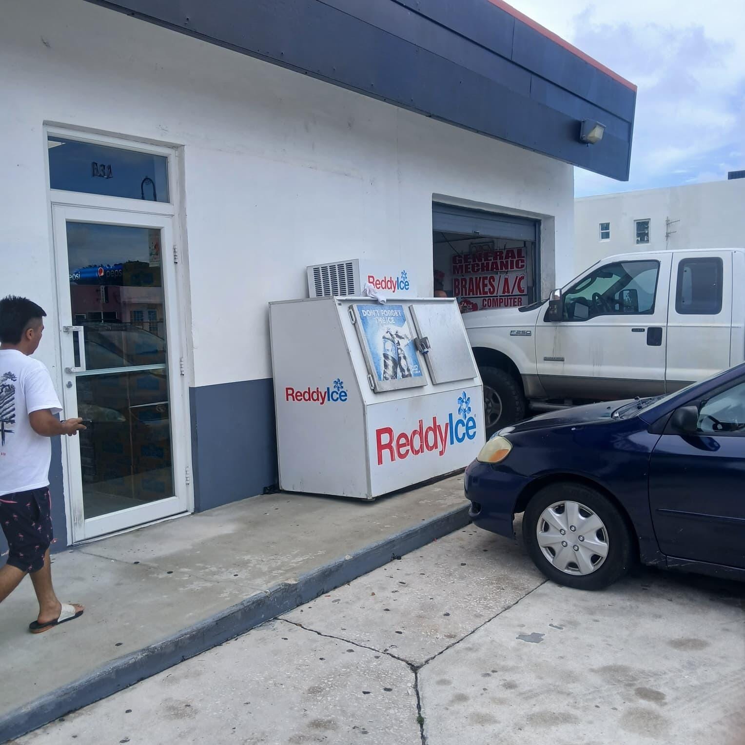 632 N DIXIE Highway, Lake Worth Beach, FL photo 3