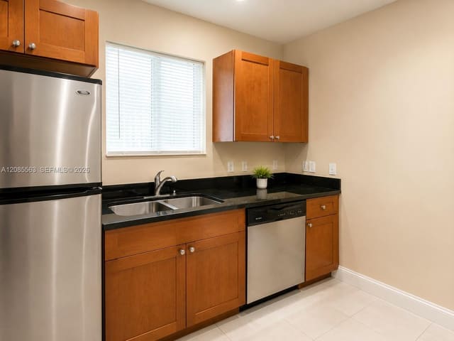 851 80th Street 4, Miami Beach, FL 33141