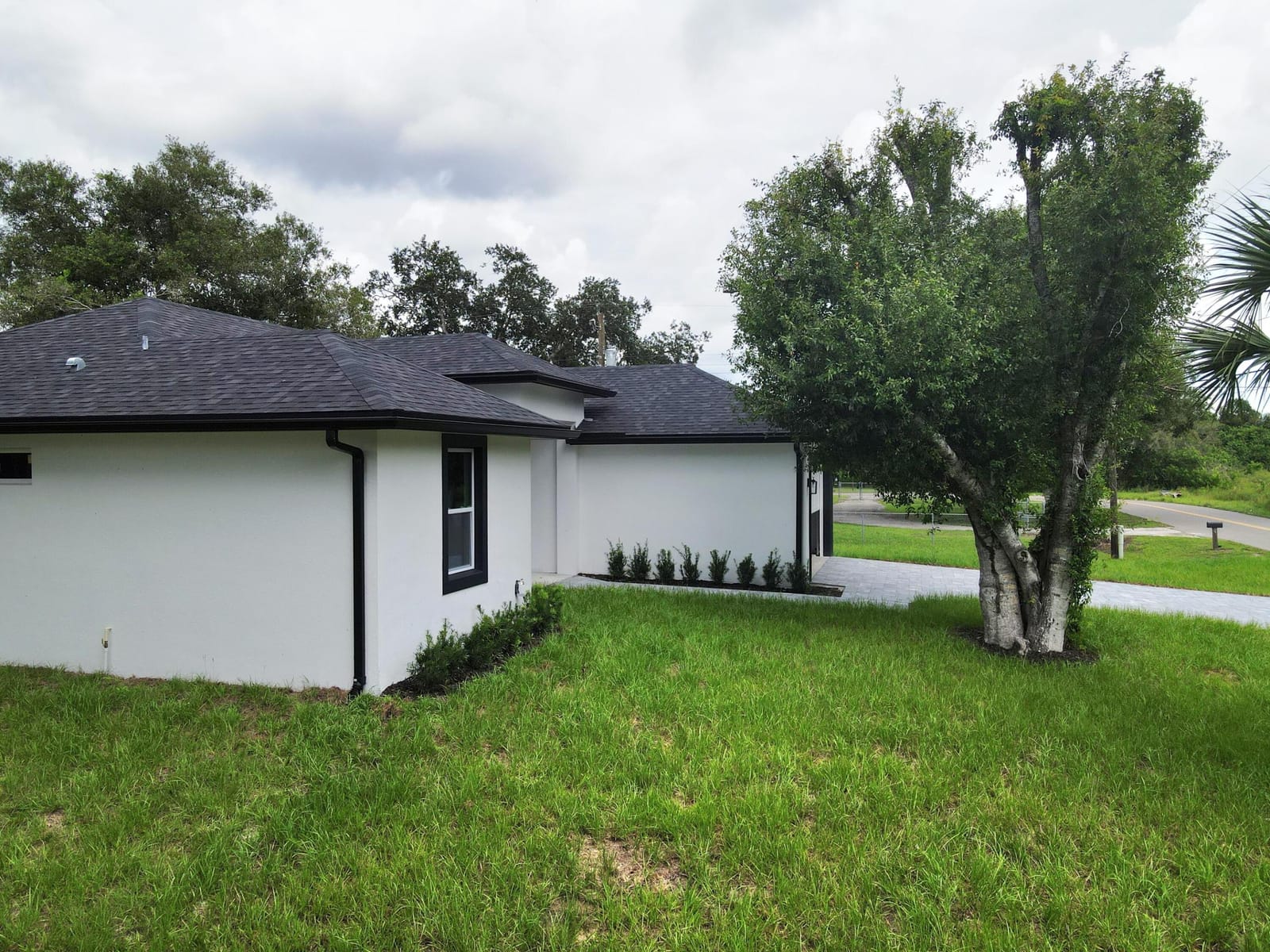 702 NW 39TH Circle — photo 10