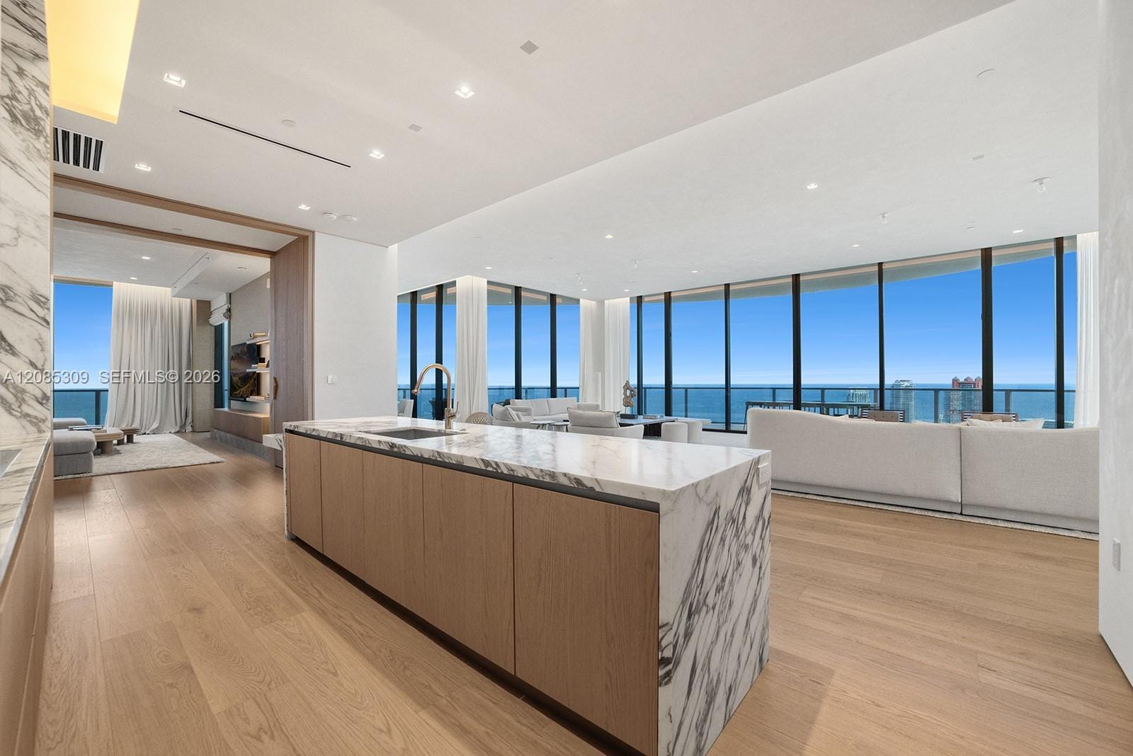 500 Alton Road 4501, Miami Beach, FL 33139 photo 2