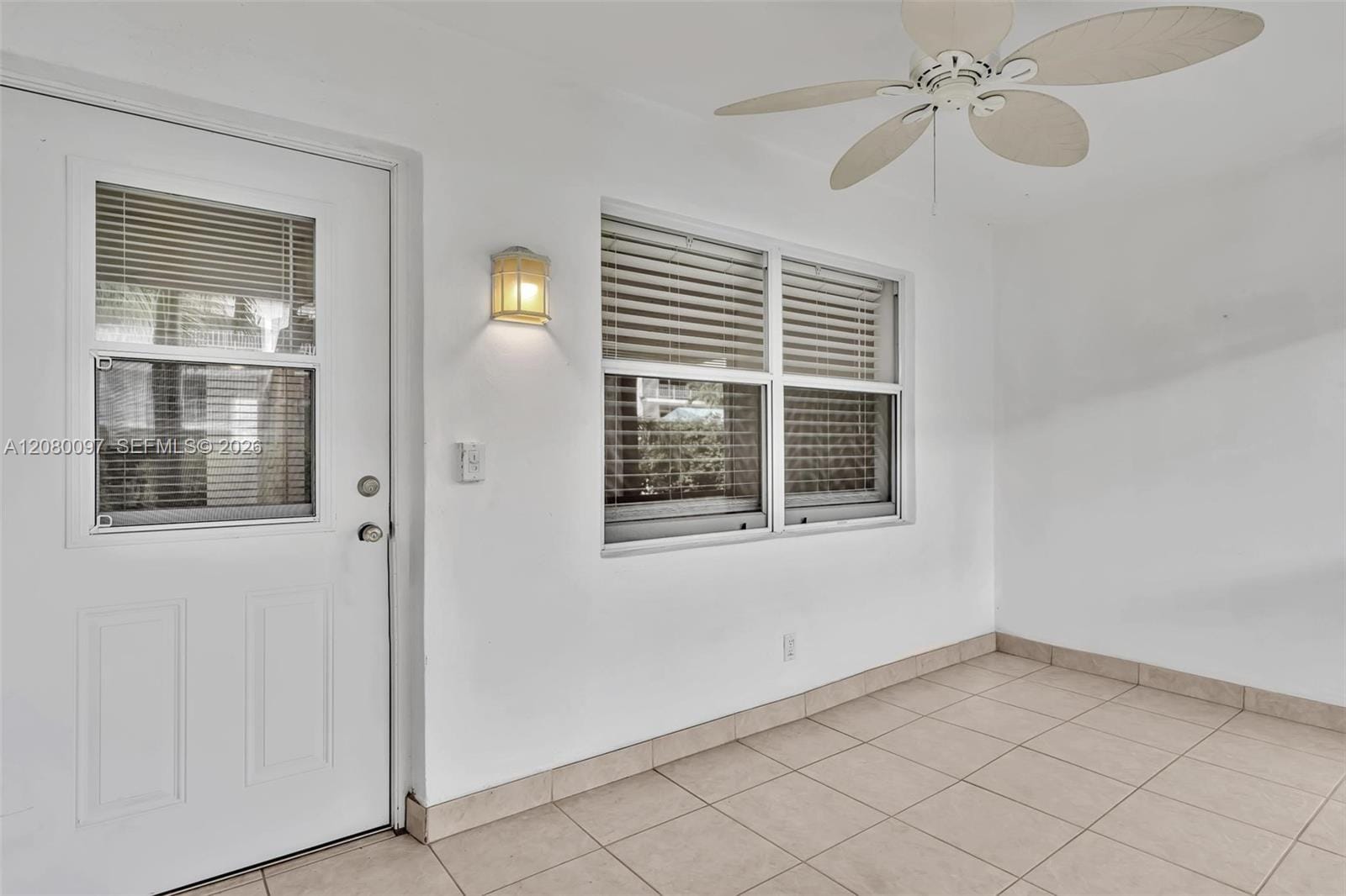 580 Egret Drive 102, Hallandale Beach, FL 33009 photo 4