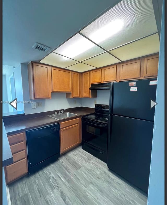 706 Executive Center Drive 34, West Palm Beach, FL 33401