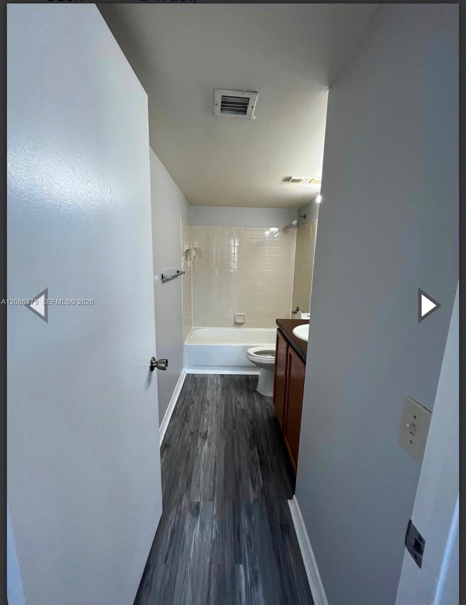 706 Executive Center Drive 34 — photo 6