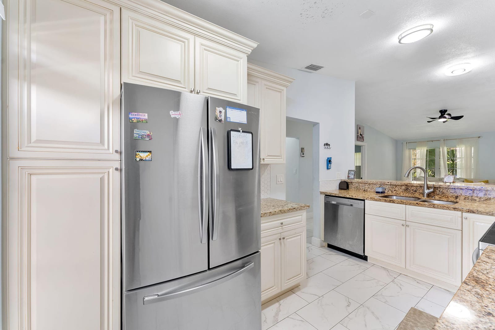 5380 LAKEWOOD Circle S B, Margate, FL 33063 photo 14