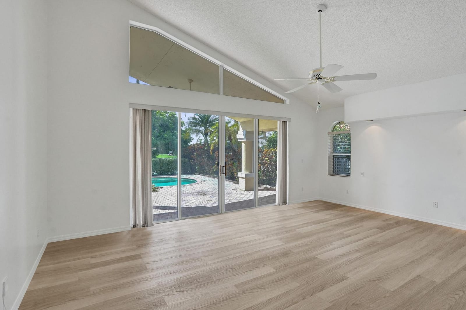 11340 Lakeshore Drive, Cooper City, FL 33026 photo 28
