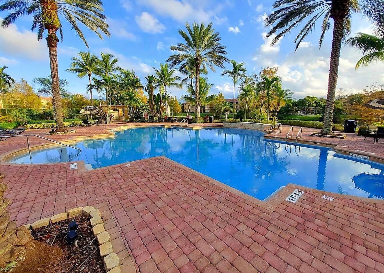 3817 NW Mediterranean Lane 303, Jensen Beach, FL 34957 photo 2