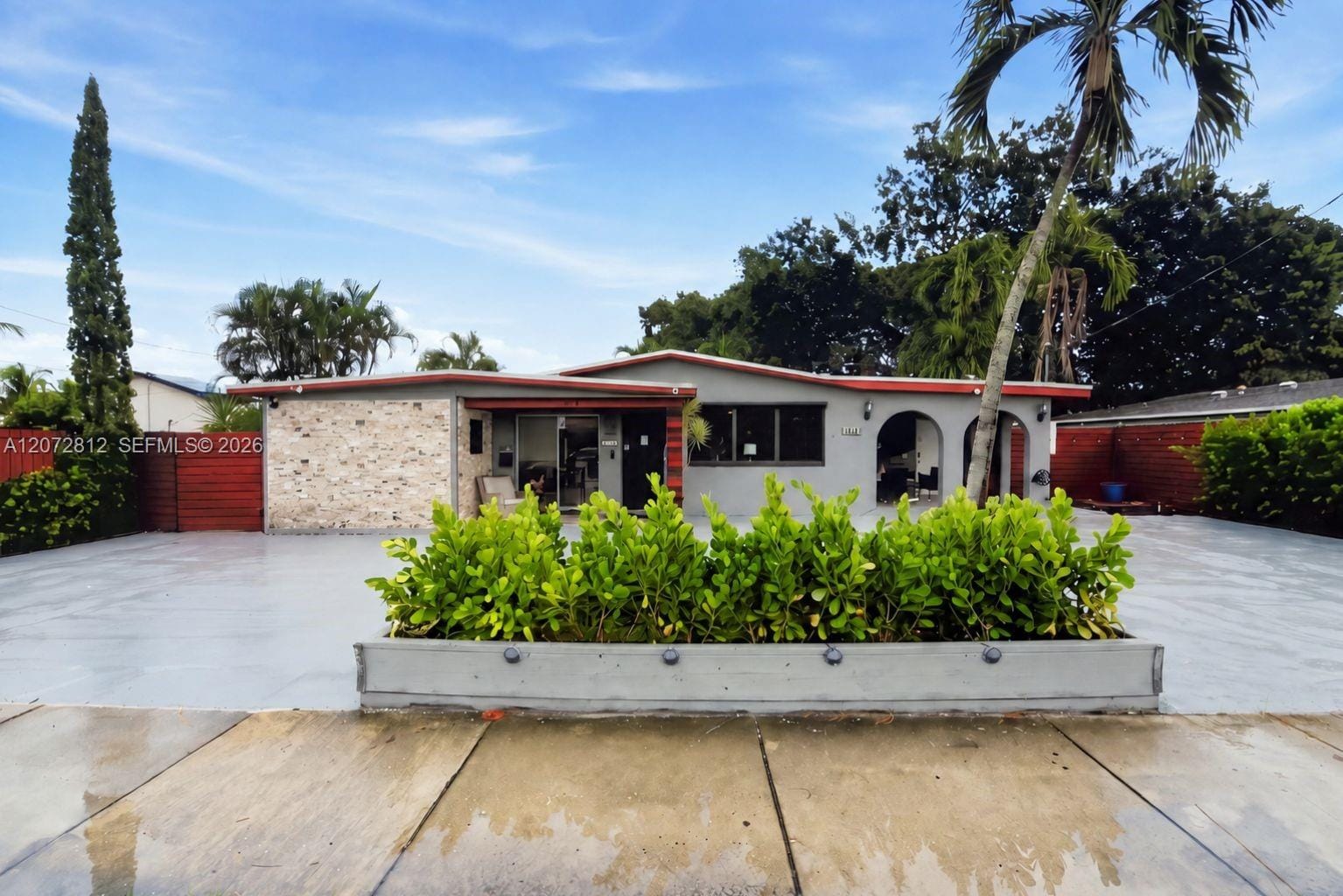 2616 NE 6th Avenue, Wilton Manors, FL 33334 photo 2