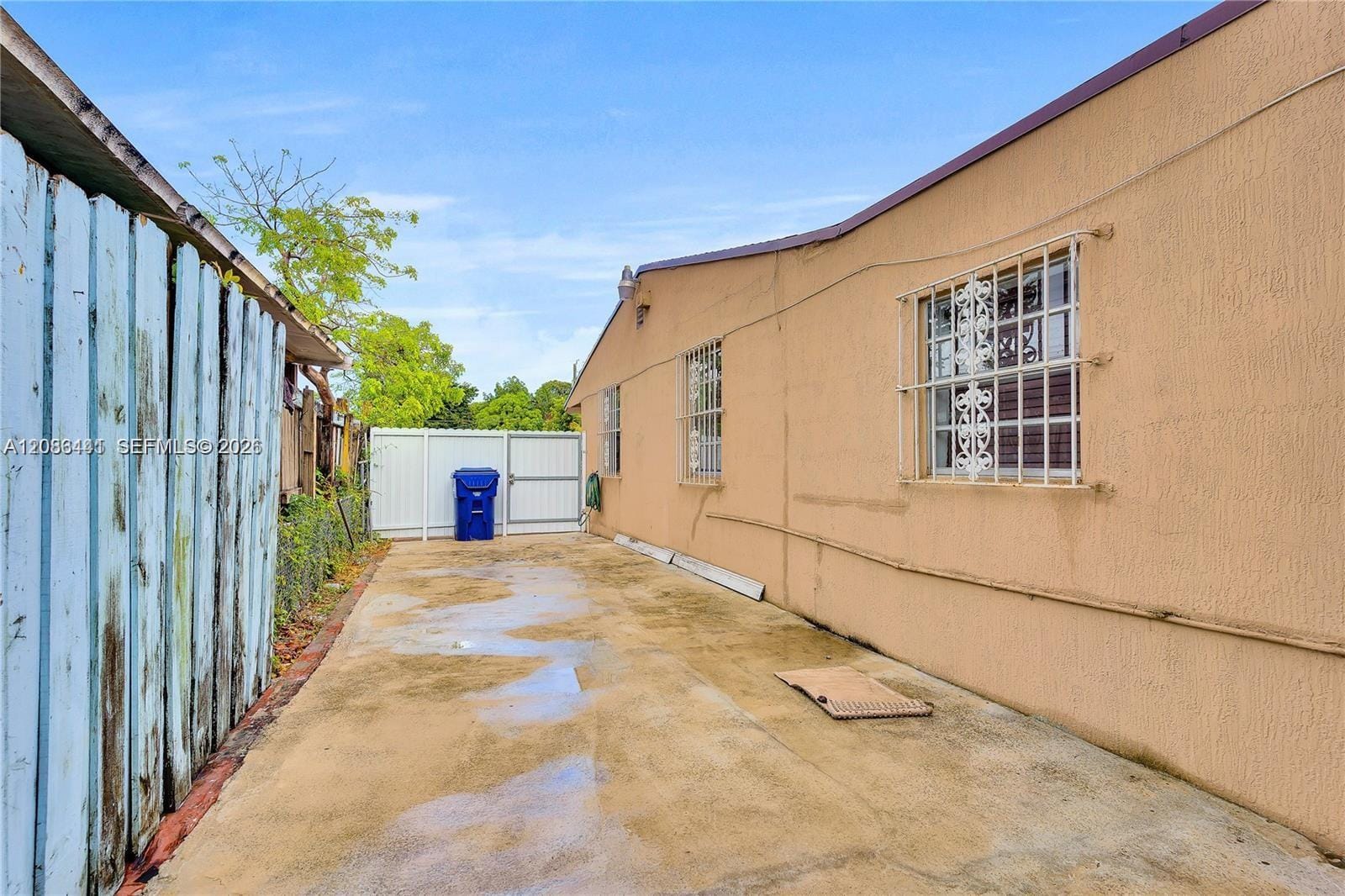 9460 NW 35th Court — photo 8
