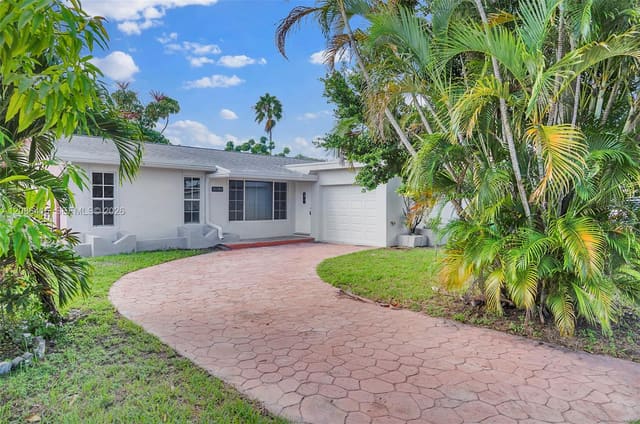 10780 NW 29th Court, Sunrise, FL 33322