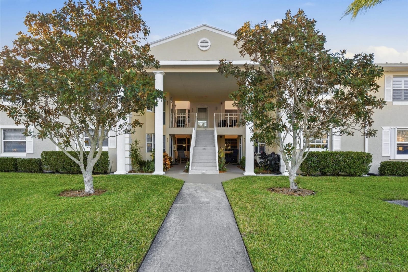 428 Grove Isle Circle 9, Vero Beach, FL 32962 photo 1