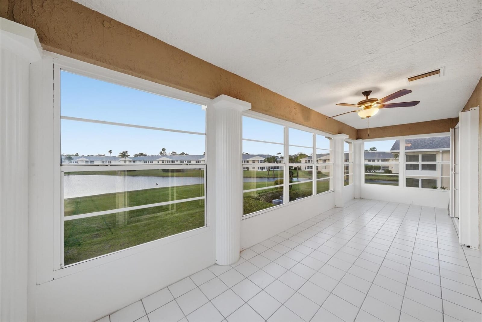 428 Grove Isle Circle 9, Vero Beach, FL 32962 photo 14