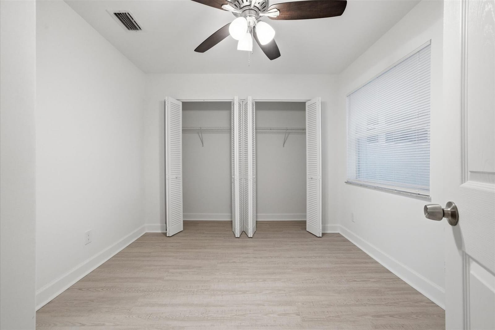 428 Grove Isle Circle 9, Vero Beach, FL 32962 photo 17