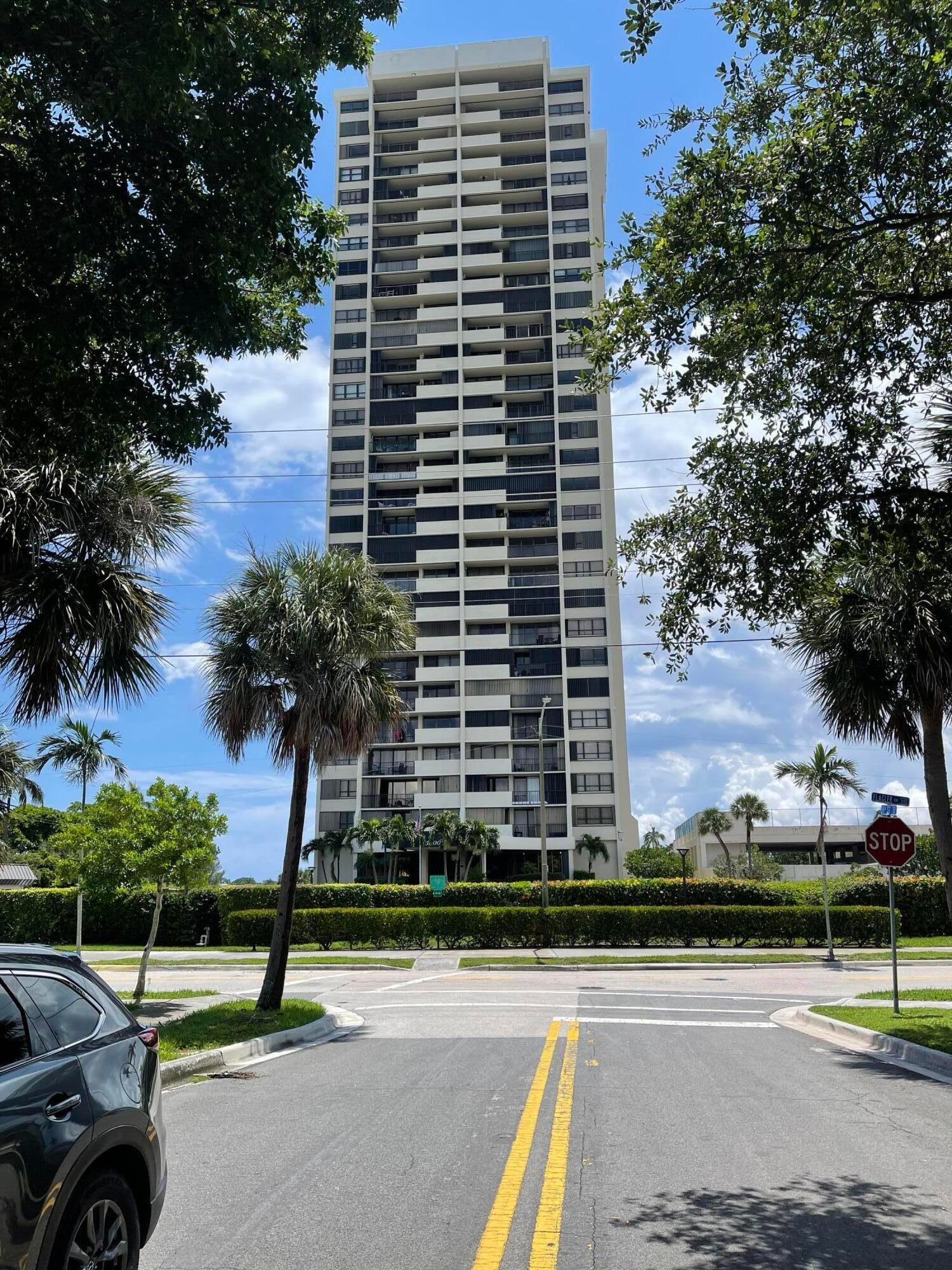 5600 N FLAGLER Drive 2803, West Palm Beach, FL 33407 photo 2