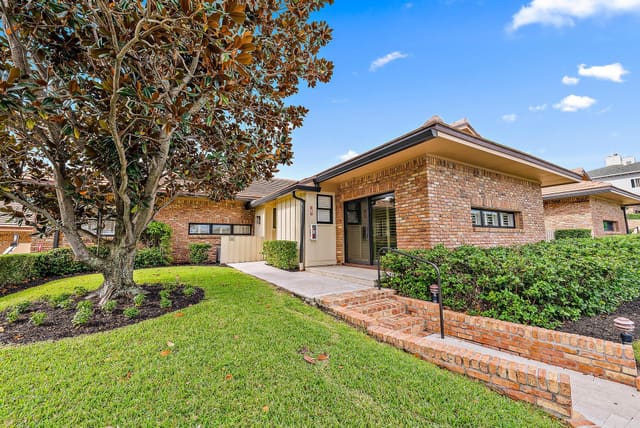 11860 SE HILL CLUB Terrace 204, Jupiter, FL 33469