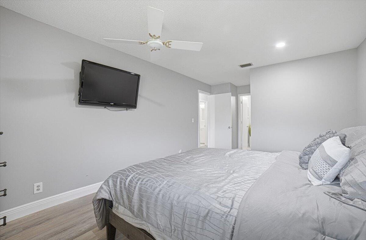 6069 LA PALMA Lane, Delray Beach, FL 33484 photo 22