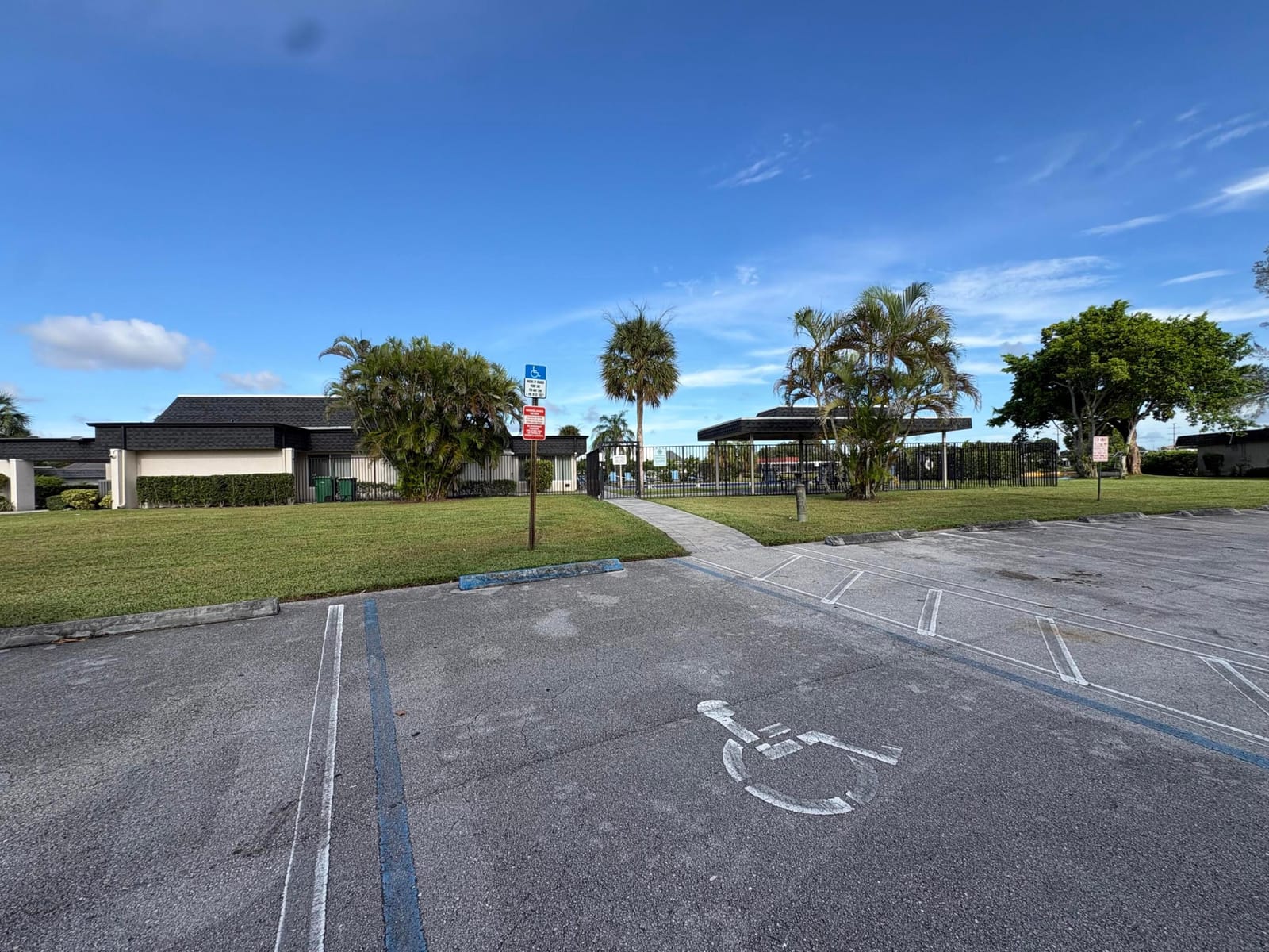 5603 White Cedar Lane, Tamarac, FL 33319 photo 3