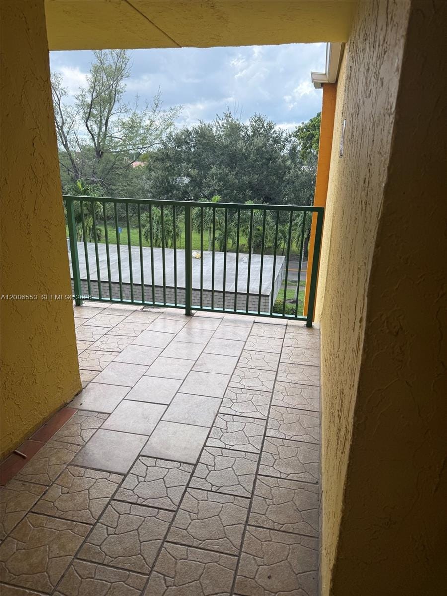 606 W 81st Street 405, Hialeah, FL 33014 photo 7