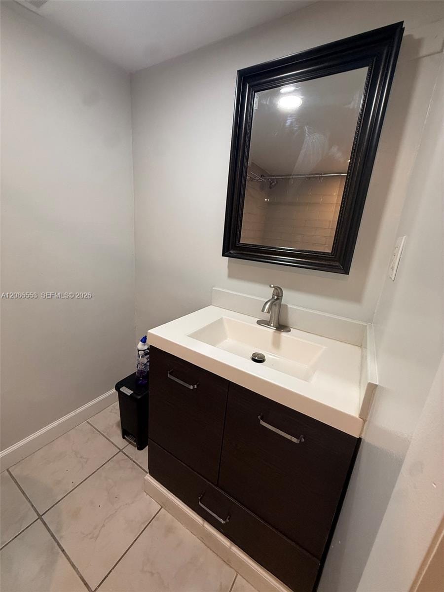 606 W 81st Street 405, Hialeah, FL 33014 photo 9