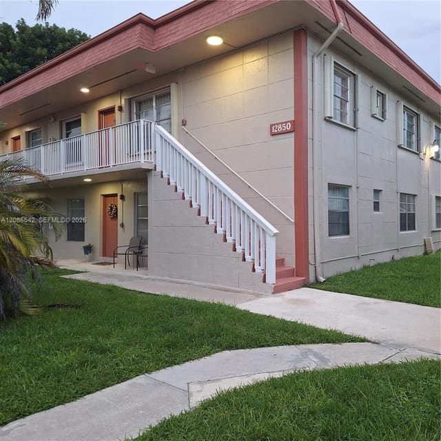 12850 SW 43rd Drive 258-B, Miami, FL 33175