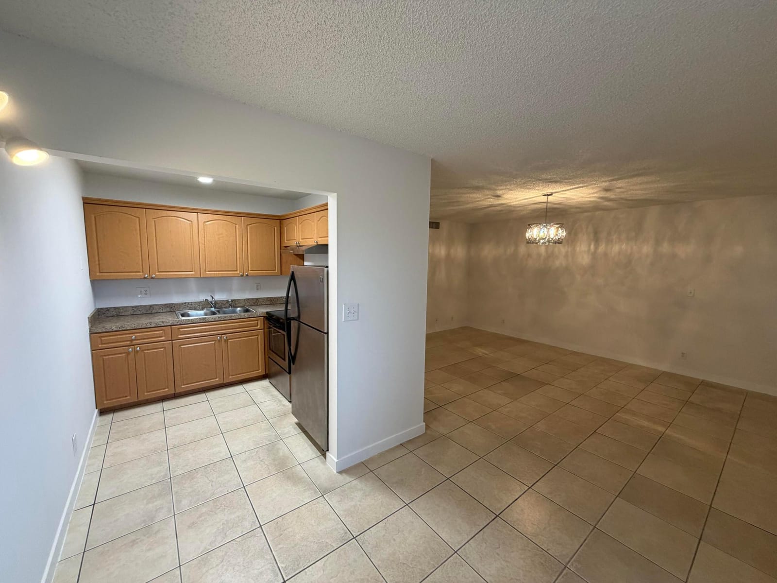 700 VILLAGE GREEN Court 314 — photo 11