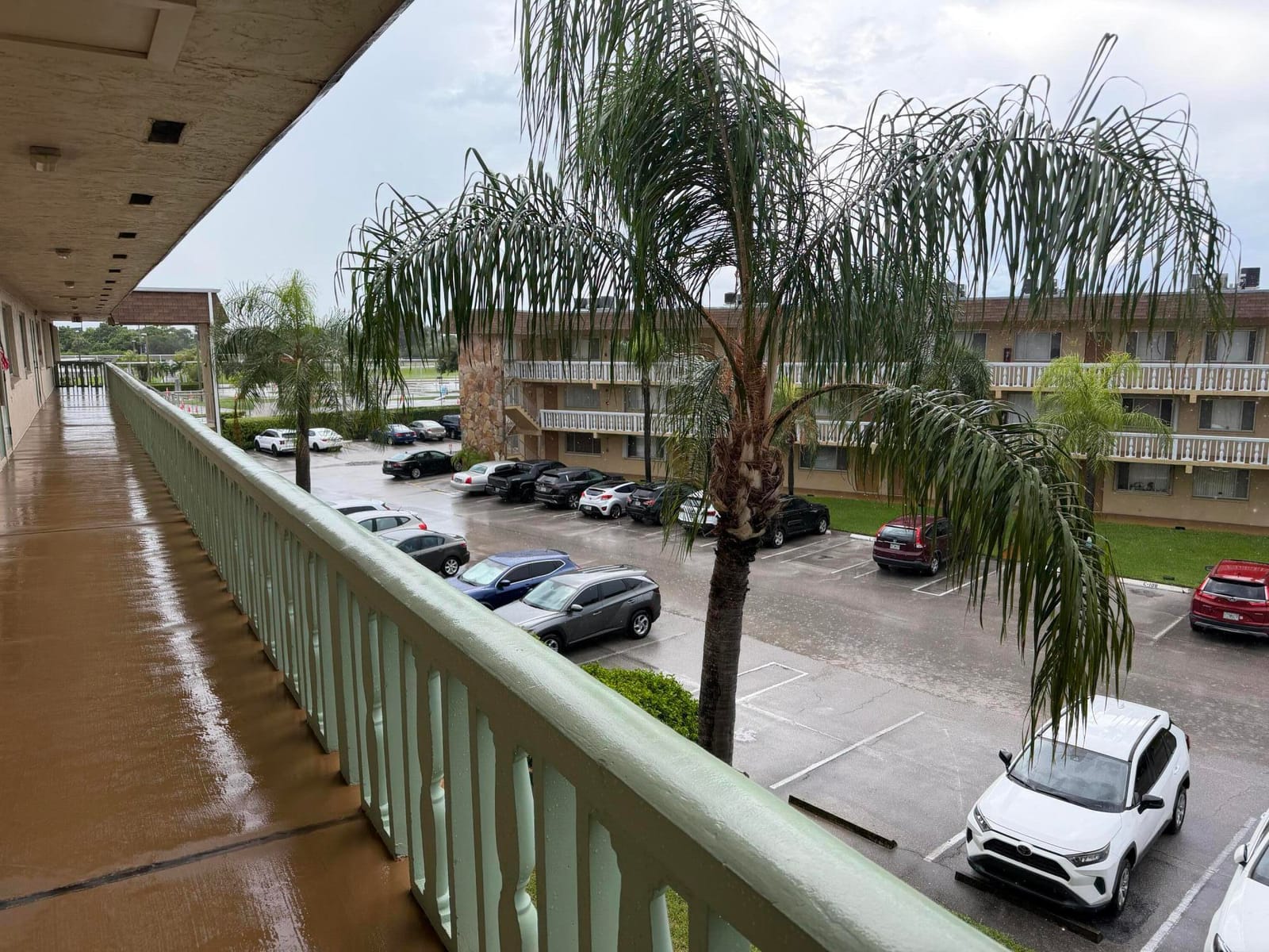 700 VILLAGE GREEN Court 314 — photo 5