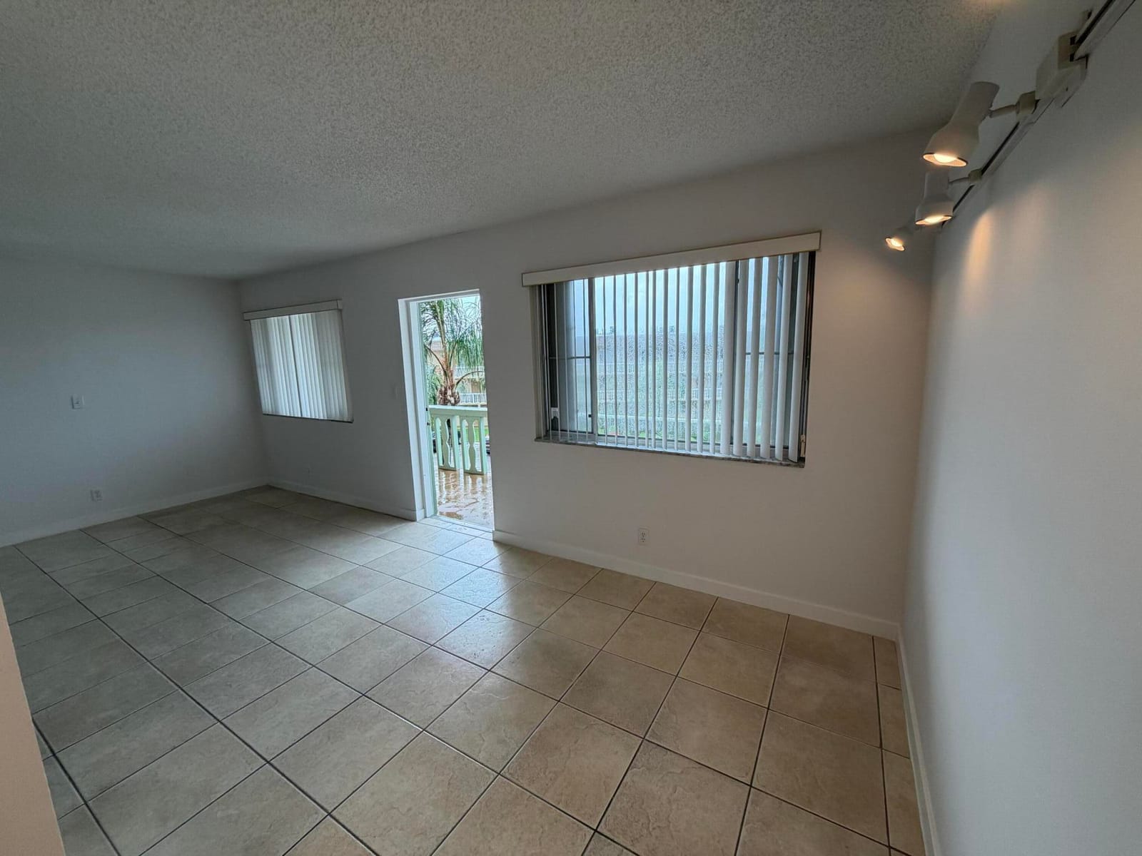 700 VILLAGE GREEN Court 314 — photo 9