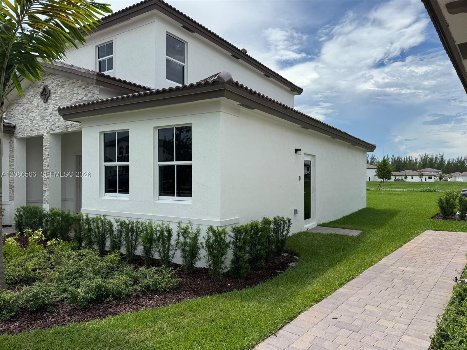 2404 SE 29th Drive — photo 10