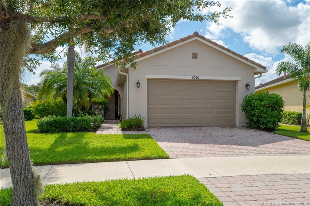 11340 SW Mountain Ash Circle, Port St. Lucie, FL 34987 photo 2